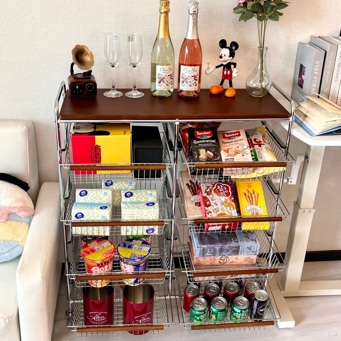 Carrello portaoggetti in stile - Food Storage Medieval recensione e prezzo